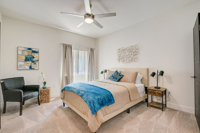 Building Photo - 7017 S Buffalo Dr