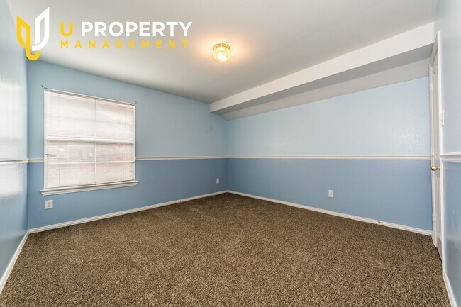 Foto del edificio - 6 Bedrooms, 3 garage space house. US75 & A...