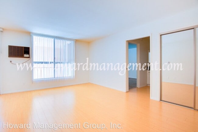 Building Photo - 11683 Goshen Ave
