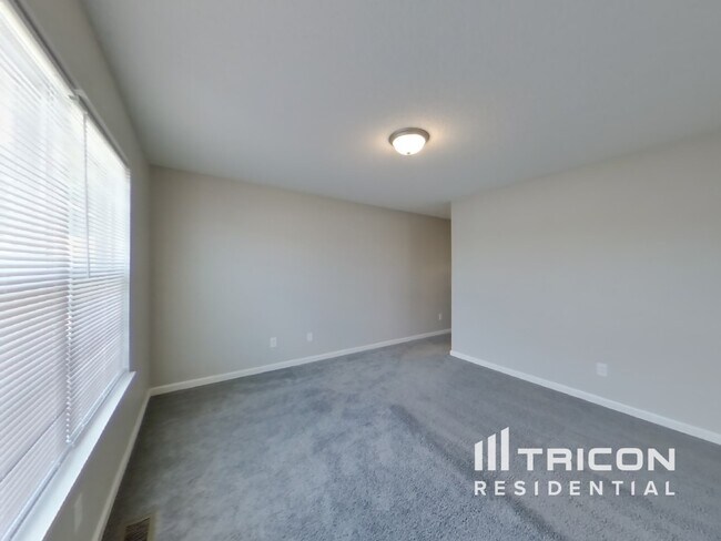 Foto del edificio - 8130 Grove Berry Dr