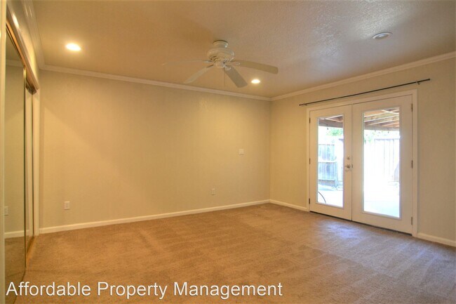 Building Photo - 3 br, 2 bath House - 3631 Trenton Court