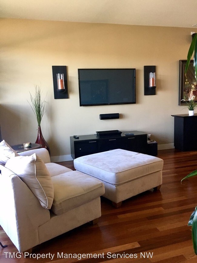 Foto del edificio - 1628 NW Riverscape St