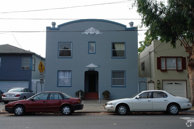 Building Photo - 1005 Burlingame