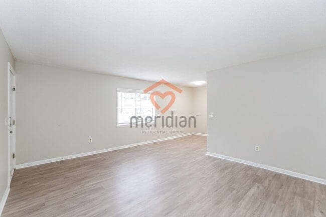 Building Photo - 2 bed / 1 bath ~ Ladson, SC