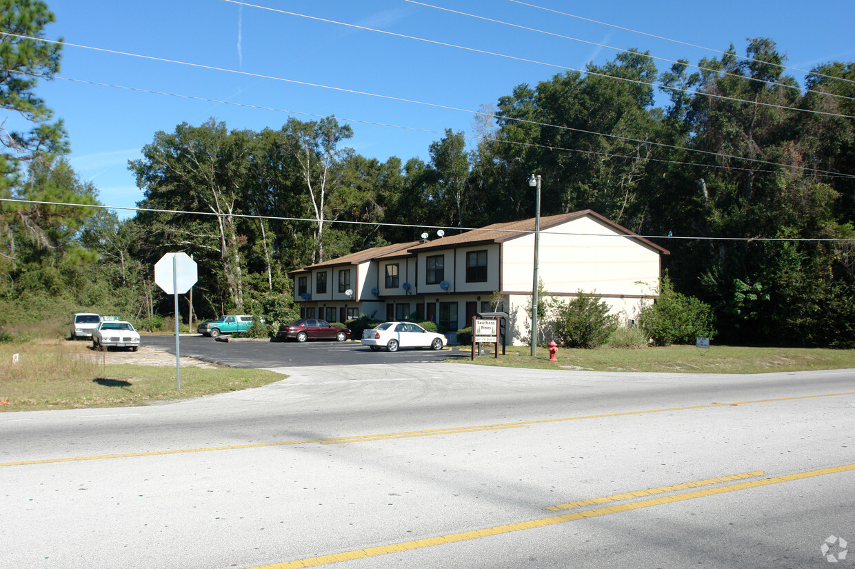 Primary Photo - Southern Pines Apartments