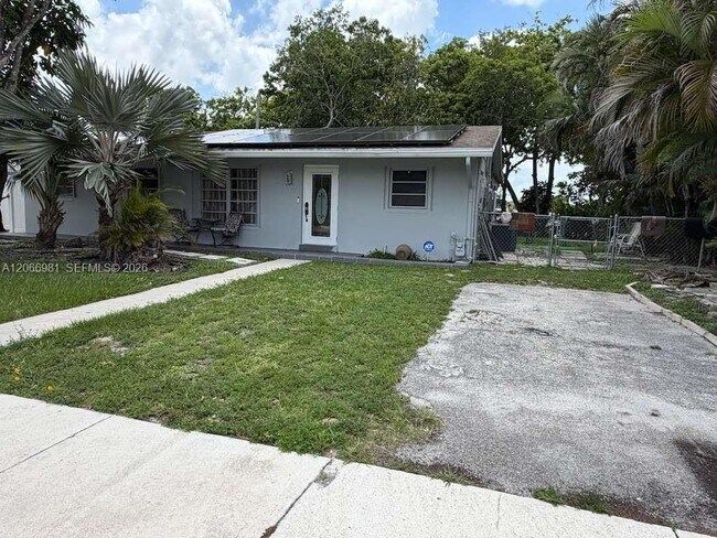 Building Photo - 20302 NW 39th Ct