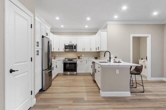 Building Photo - 418 Maravilla Ln