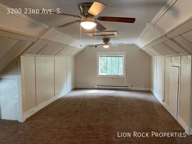 Building Photo - Exceptional Four Bedroom Luxury