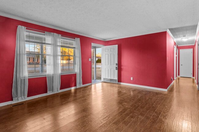 Building Photo - 214 Manchester Rd