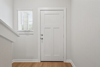 Building Photo - 8538 Blueberry Ash St