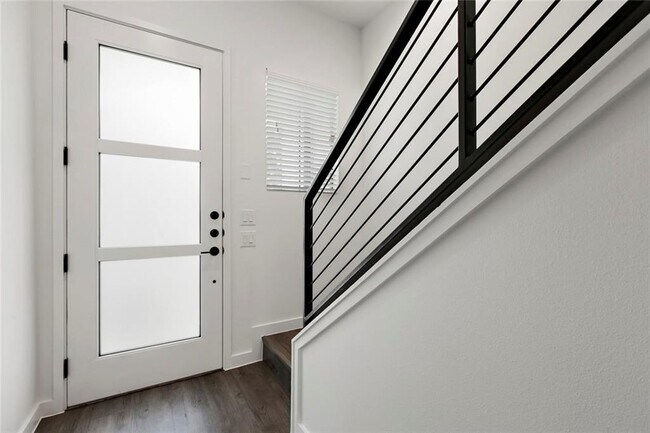 Building Photo - 7512 Delafield Ln