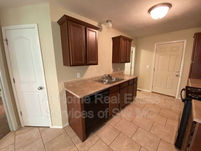 Foto del edificio - 3154 W Golden Valley