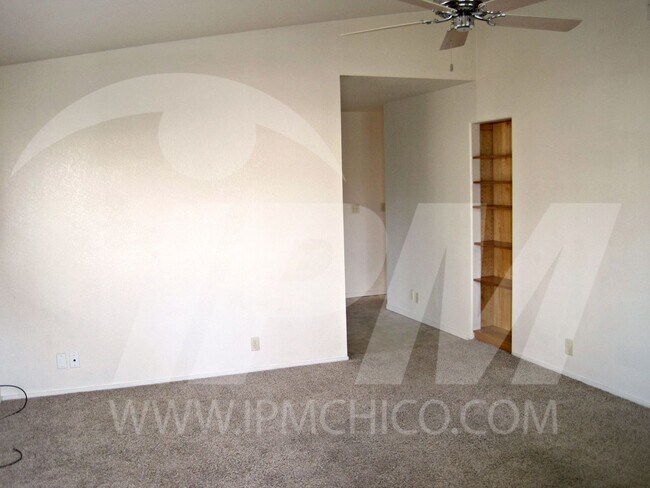 Foto del edificio - 63 Glenshire Ln