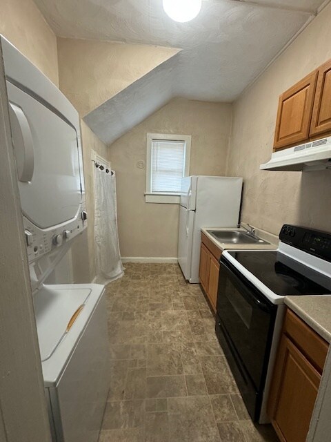 Building Photo - 165 Webster Ave