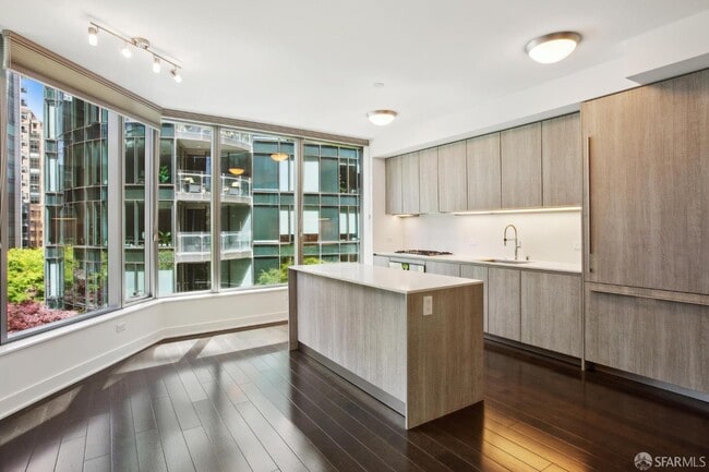 Foto del edificio - 333 Beale St