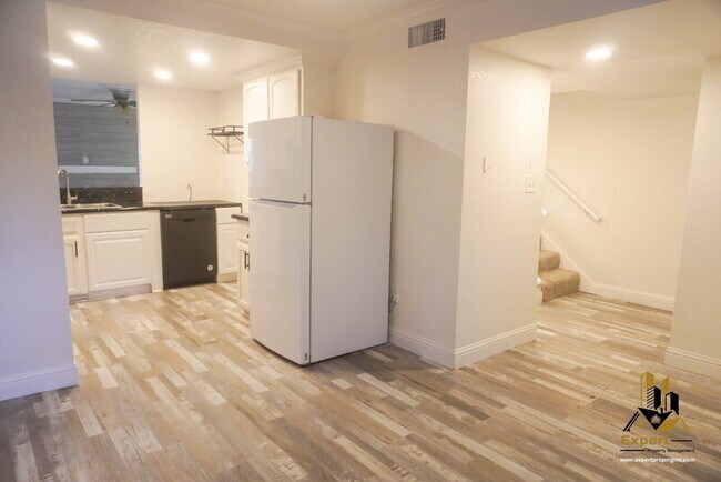 Foto del edificio - 3605 Larchmont Square Ln