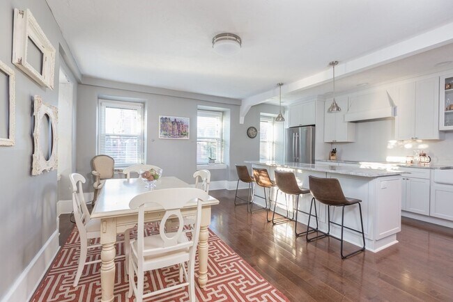 Foto del edificio - 439 Shawmut Ave