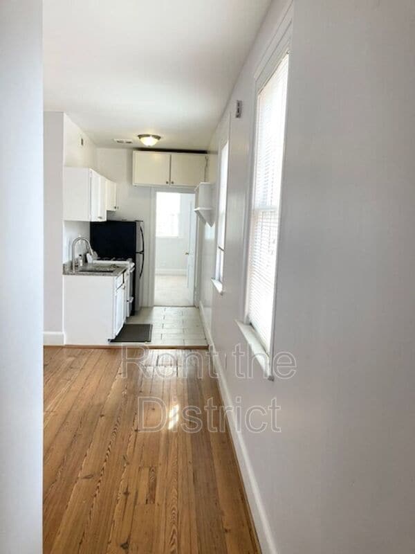 Foto del edificio - 1338 Wisconsin Ave NW