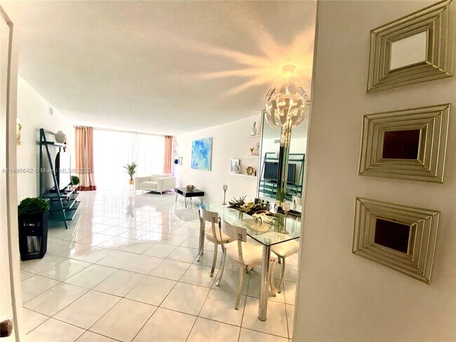 Foto del edificio - 2101 Atlantic Shores Blvd