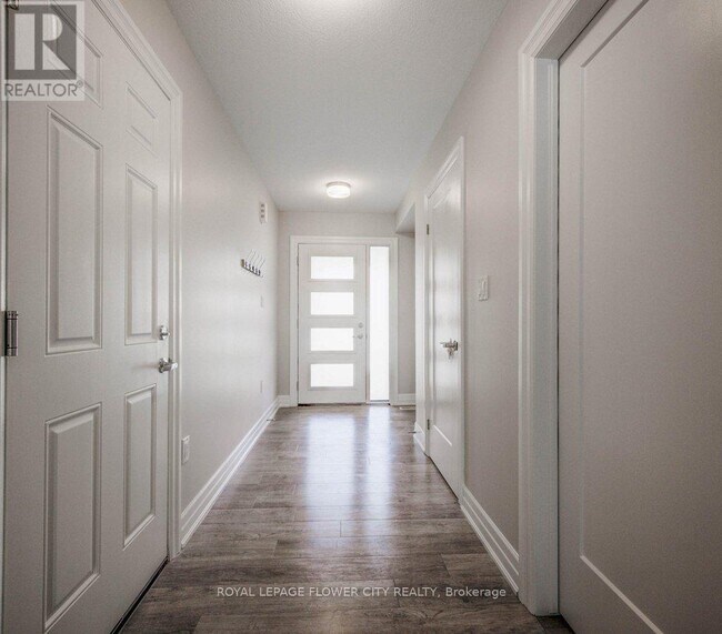 Building Photo - 46 Nieson St