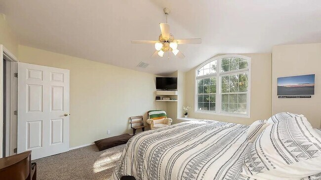 Building Photo - Fantastic home, in a great location!!!