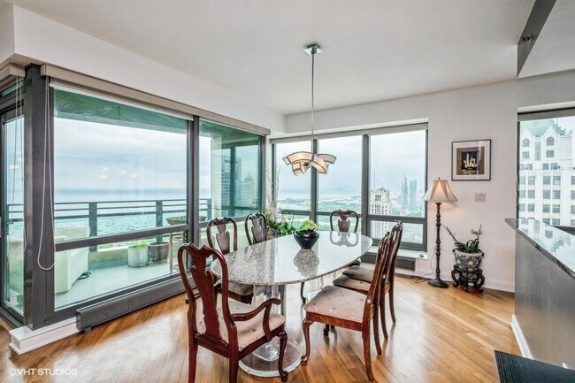 Foto del edificio - 130 N Garland Ct