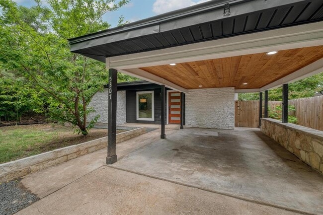 Building Photo - 5307 Downs Dr