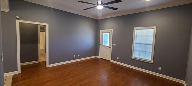 Foto del edificio - 1010 Newport Pkwy