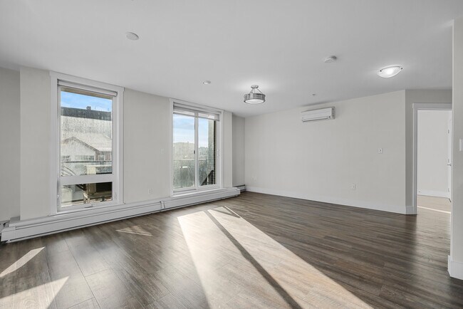 Photo du bâtiment - 3569 Dutch Village Rd