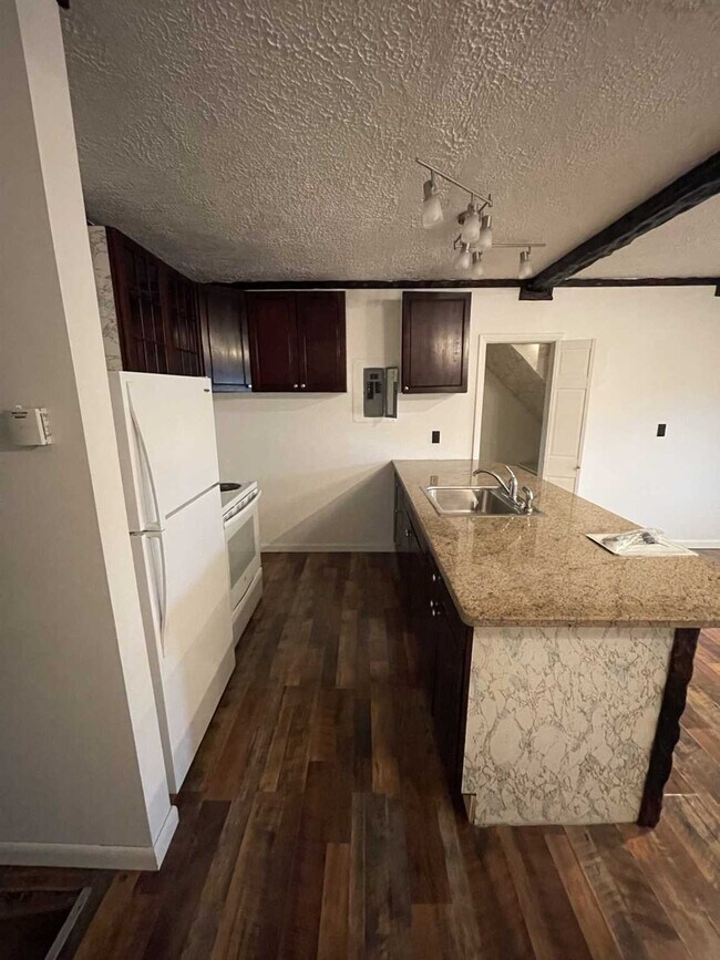 Building Photo - 1547 US-9