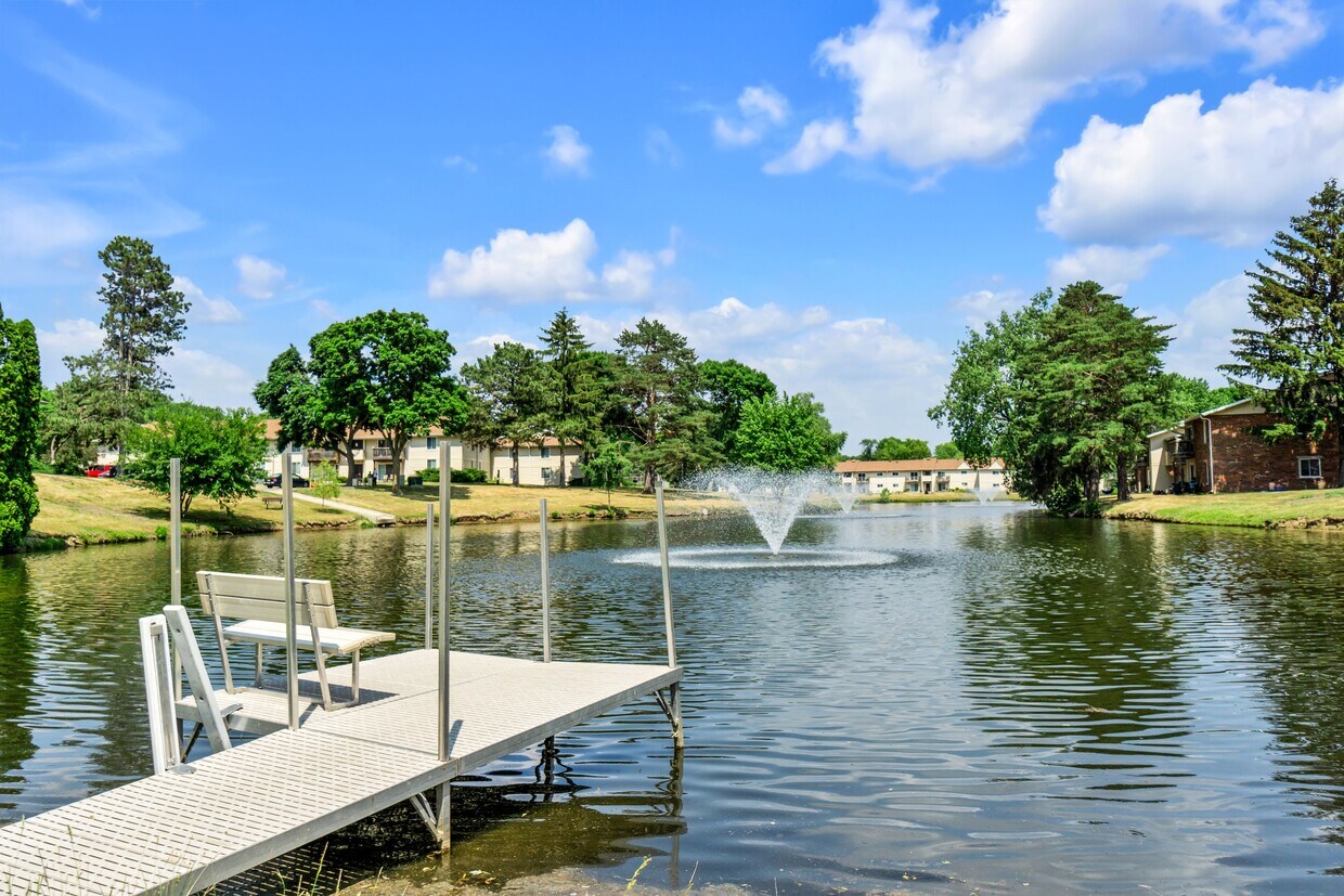 Lago de la fuente de Arbor Lakes - Arbor Lakes at Middleton
