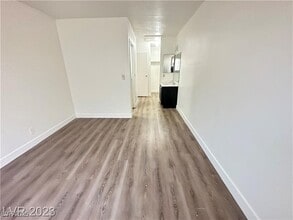 Building Photo - 5167 Greene Ln