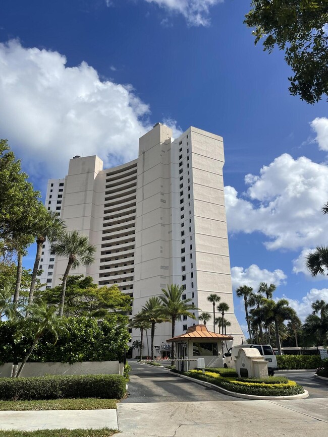 Foto del edificio - 5200 N Flagler Dr