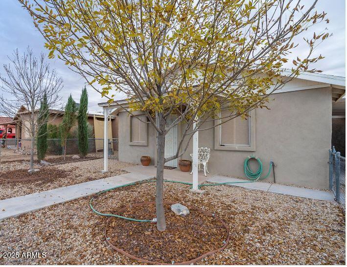 Primary Photo - 117 E Ash Ave