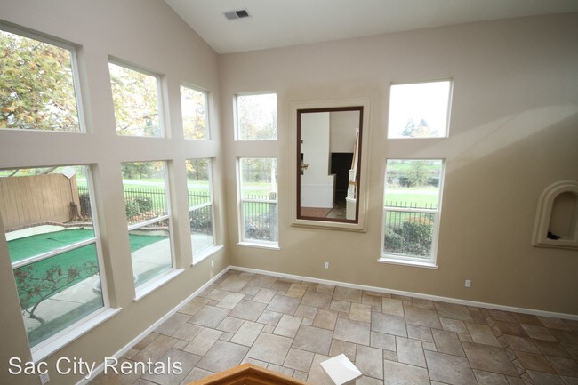 Building Photo - 8283 Branchoak Ct