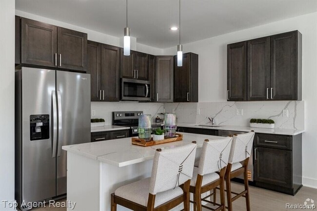 Building Photo - 31829 Gabby Ct