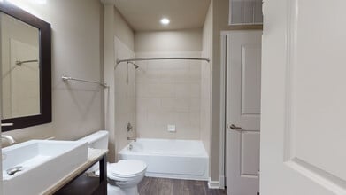 Interior Photo - Savoye