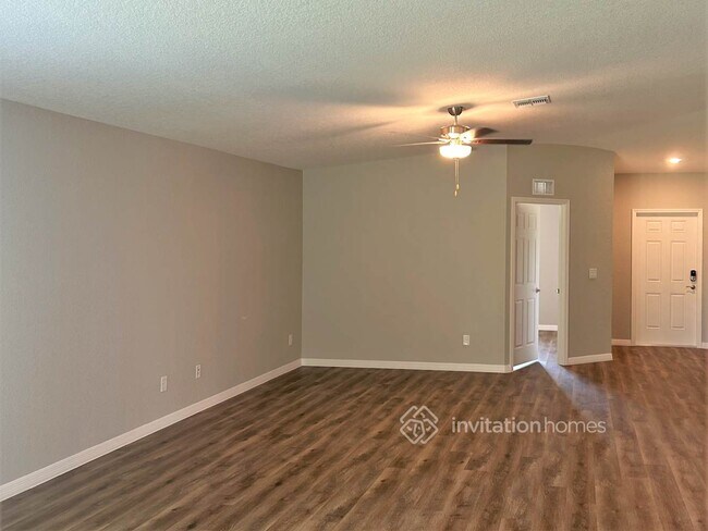 Building Photo - 25277 Estrada Cir