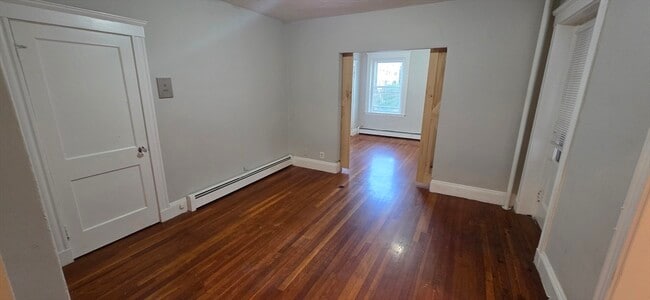 Building Photo - 44 Estes St