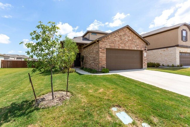 Foto del edificio - 3700 Kennedy Grace Ln