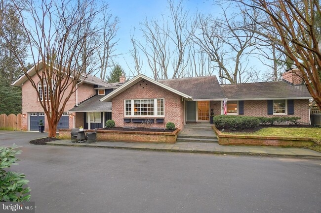 Photo - 7312 Burdette Court Unit House