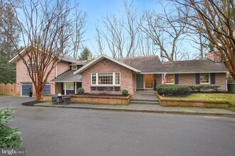 Building Photo - 7312 Burdette Ct