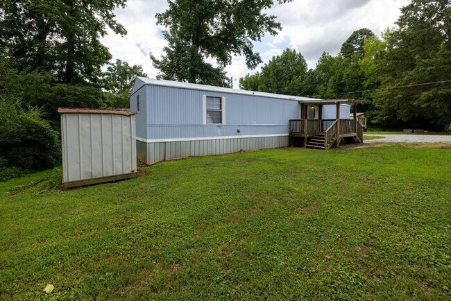 Foto del edificio - Quiet Setting with Convenience