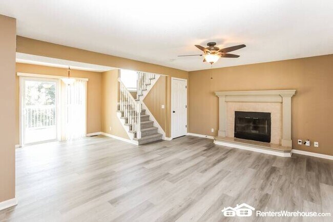 Building Photo - Beautiful 3 bed, 2.5 baths in Kansas City