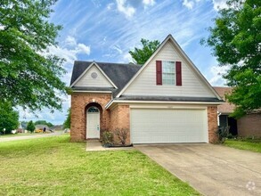 Building Photo - 1623 Central Trails Dr