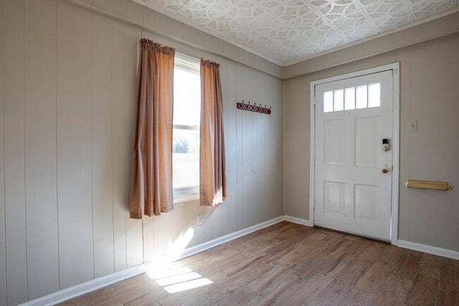 Foto del edificio - 2522 N Edwin Cir