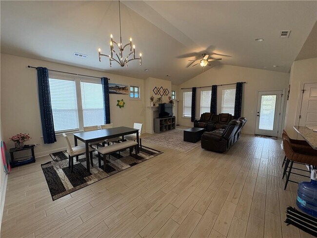 Foto del edificio - 5200 SW Kemptown Pl