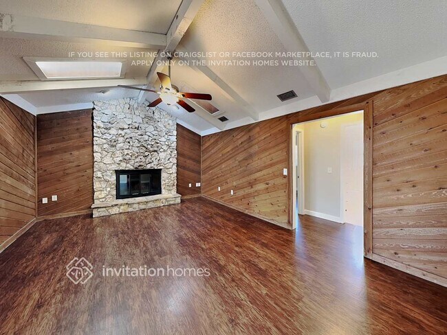 Foto del edificio - 2711 Citron Dr