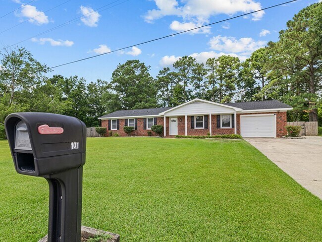 Foto del edificio - Plum Point Estates Beauty