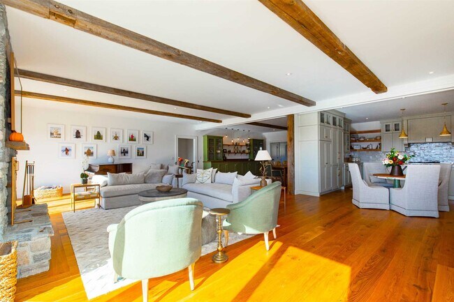 Building Photo - 3585 NY-82